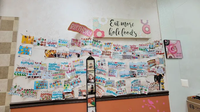 Donut House & Bakery Picture 9