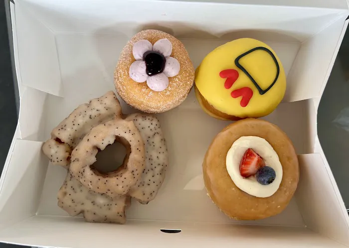 Detour Doughnuts Picture 5