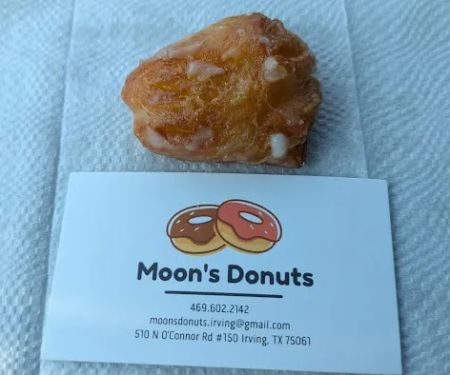 Moon's Donuts