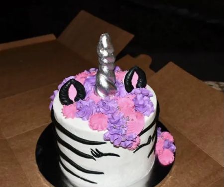 Daisy Cakes