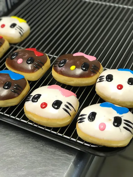 AJ Donuts. Picture 5