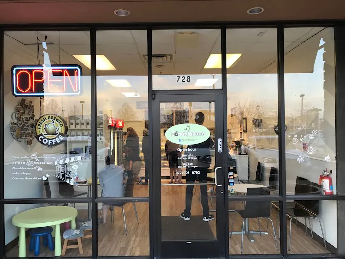 JJ Donut Palace Picture 8
