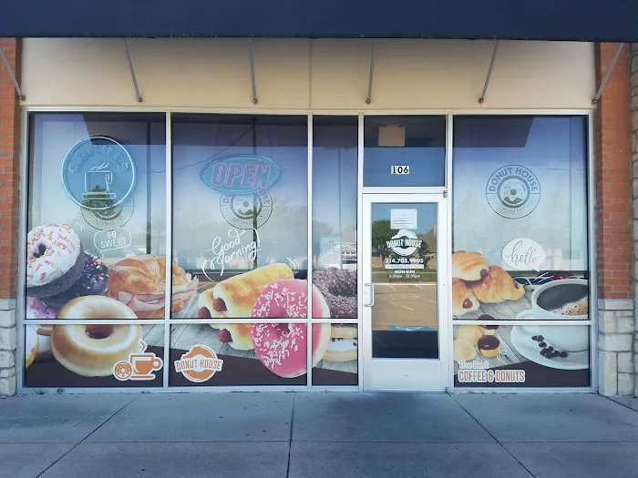 DONUT HOUSE Picture 8