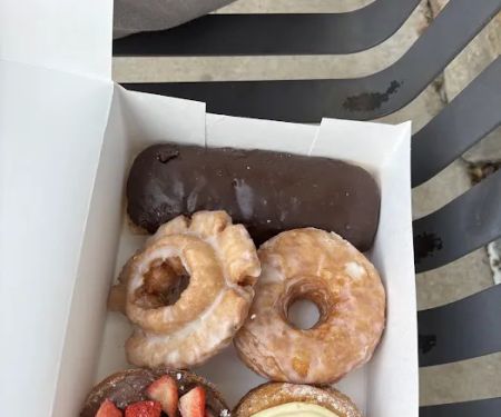 Donut box
