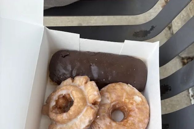 Donut box