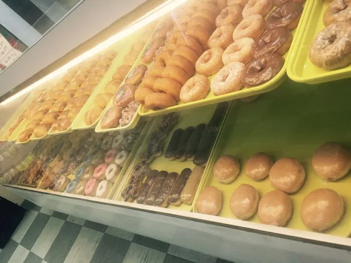 Rock Island Donut Shop Picture 6