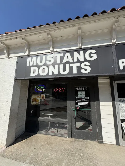 Mustang Donuts Picture 10