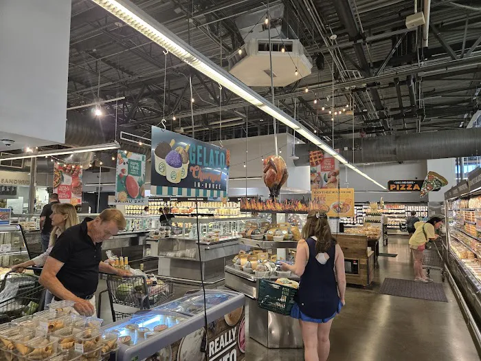 Central Market Bakery Picture 5