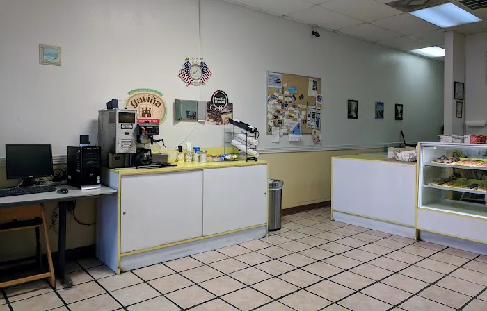 Jay's Donuts Picture 4
