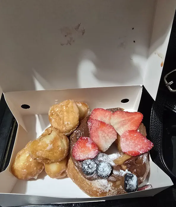 Mr. Donut Picture 4