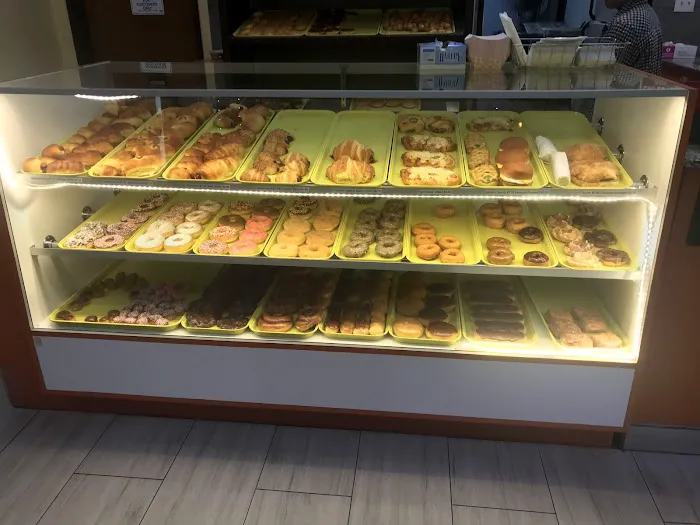 The Donut Palace Picture 10