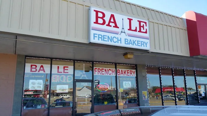 Ba Le Lo Cha & Banh Mi Thit Picture 3