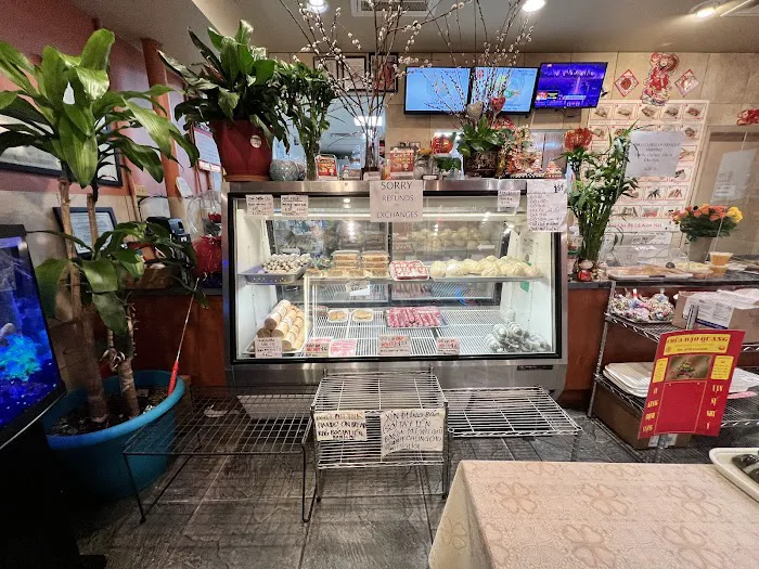 Ba Le Lo Cha & Banh Mi Thit Picture 9
