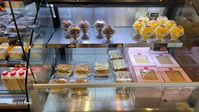 85°C Bakery Cafe - Plano Picture 1