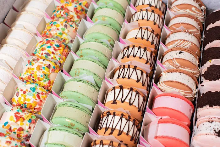 JOY Macarons Picture 9