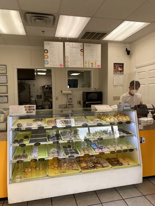 B T Donuts Picture 8