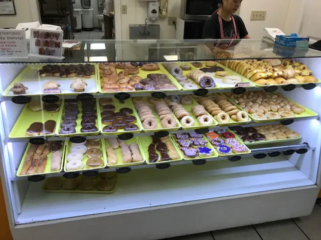 B T Donuts Picture 7