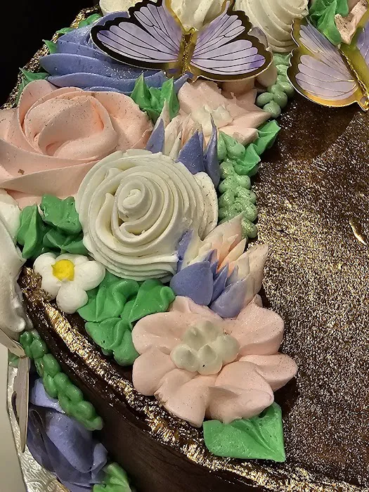 B Wild About Cakes Picture 8