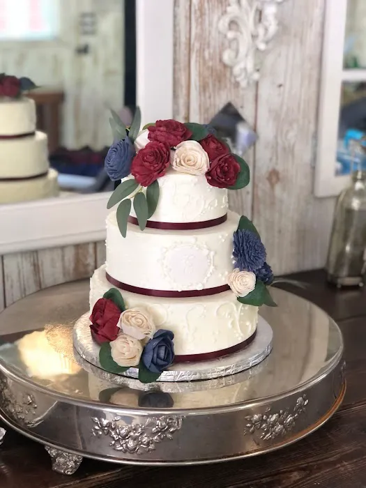 Designs by GG Boutique Bakery Picture 4