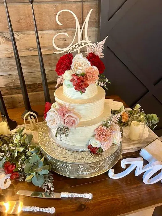 Designs by GG Boutique Bakery Picture 1