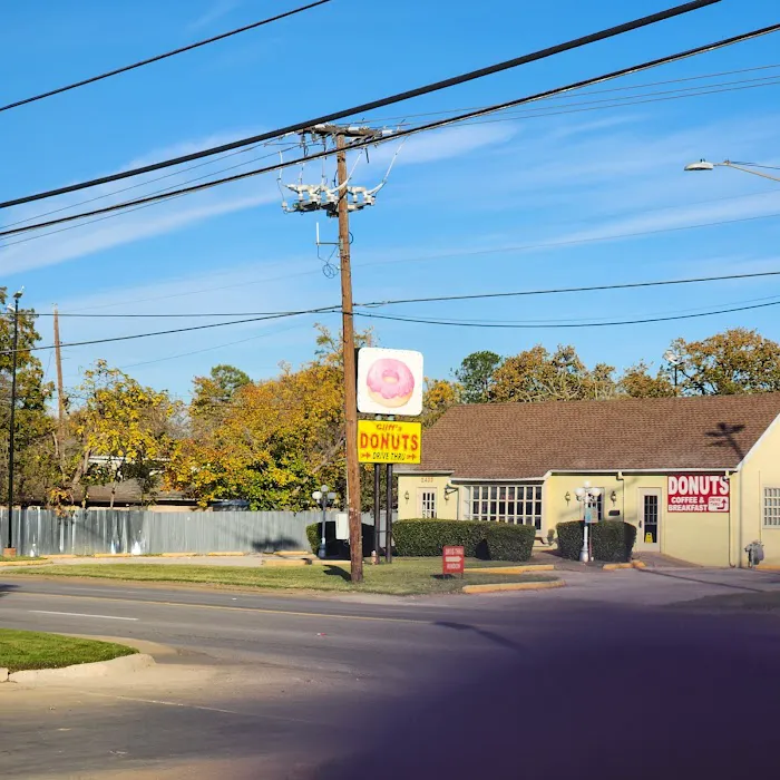 Cliff's Donut Shop Picture 2