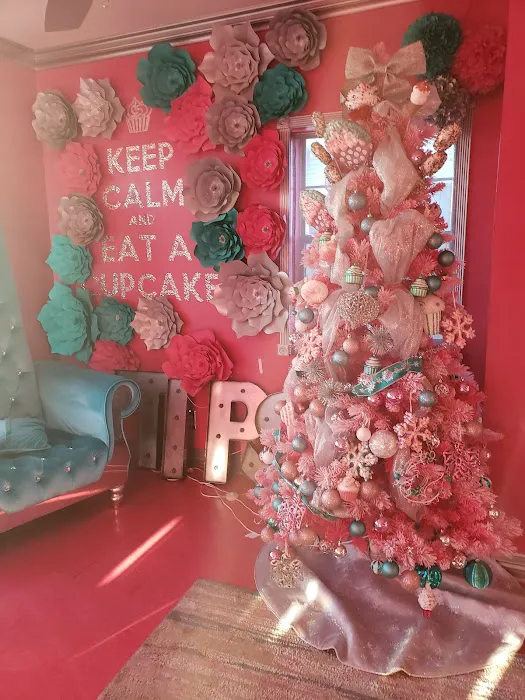 The Tipsy Cupcake Picture 1