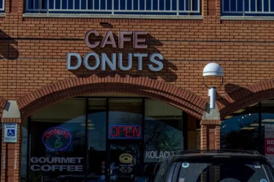 Cafe Donuts