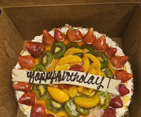 Henk's European Deli & Black Forest Bakery