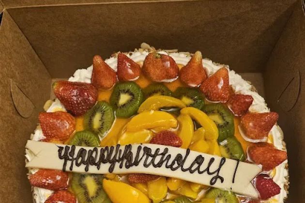 Henk's European Deli & Black Forest Bakery