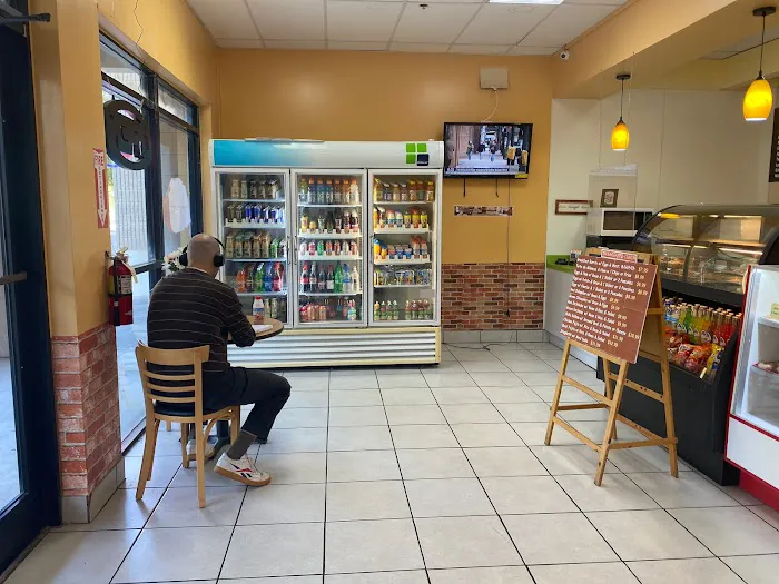 Donuts Deli Picture 4