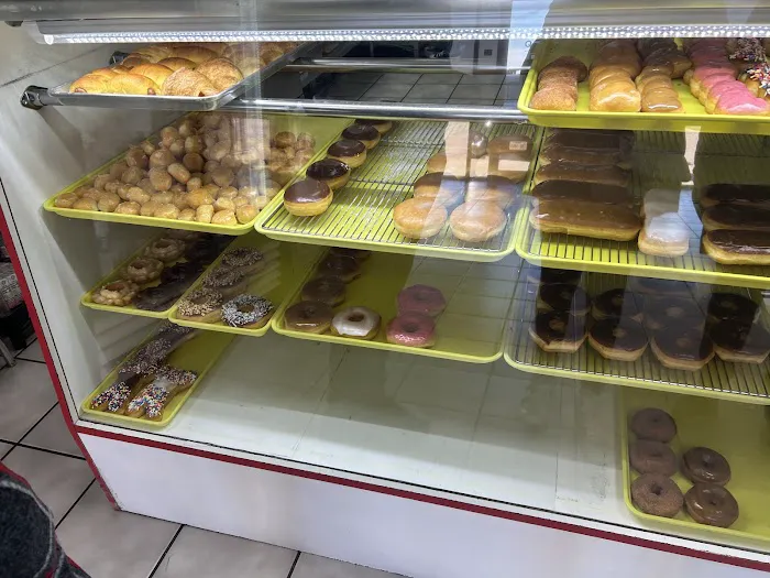 Q Donuts Picture 10