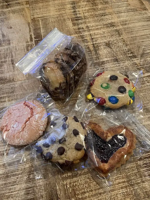 2 Crazy Bakers Picture 6