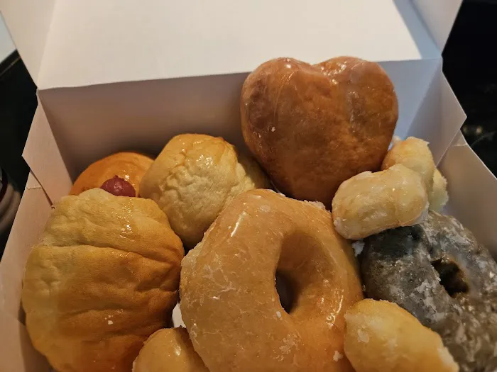 I Heart Donuts Picture 2