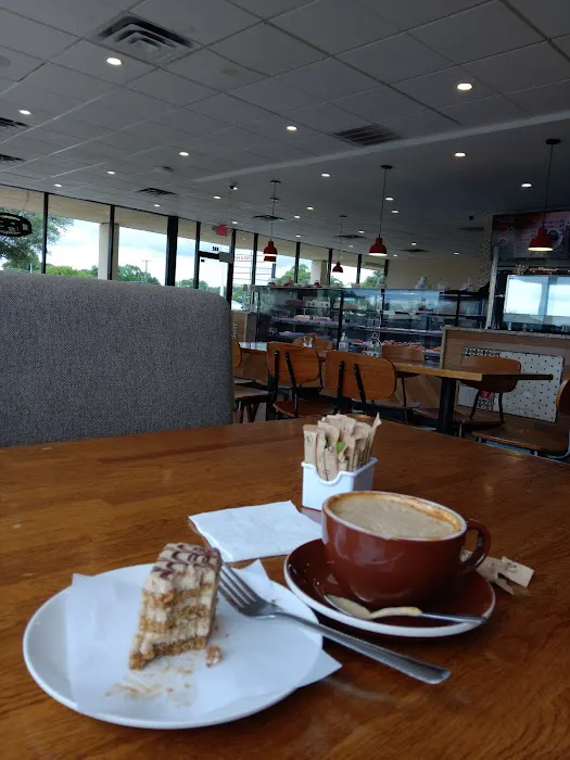 Moderena bakery and cafe Picture 3