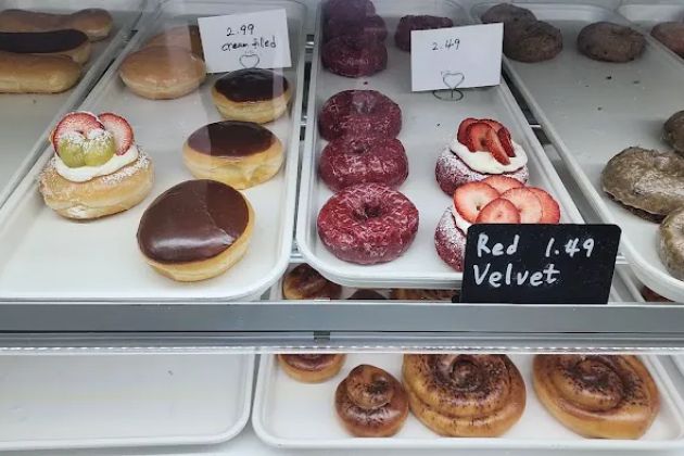 Royal Donuts