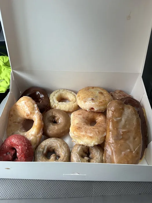 Max's Donut Shop Picture 6