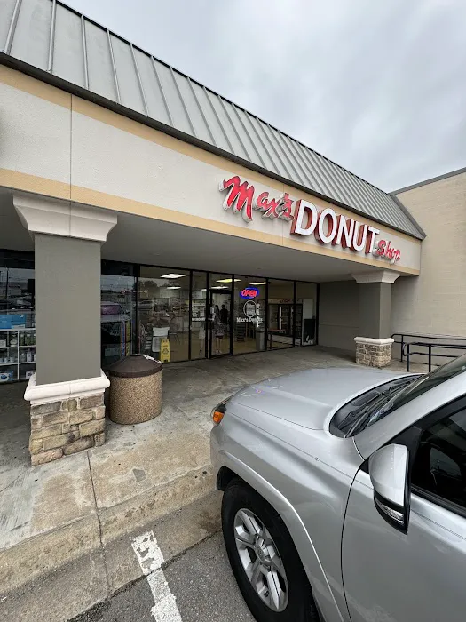Max's Donut Shop Picture 3