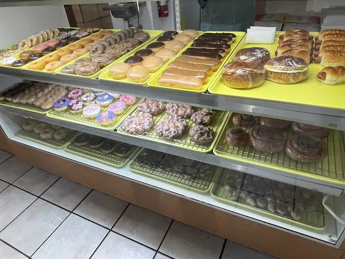 JOY Donut Savannah Picture 2