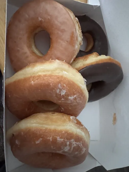 Baker's Square Donuts Picture 7