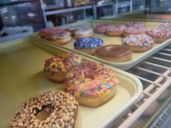 Donut Palace Picture 6