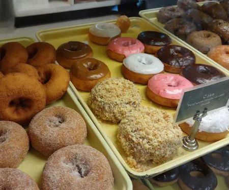 Seven Day Donut Shop