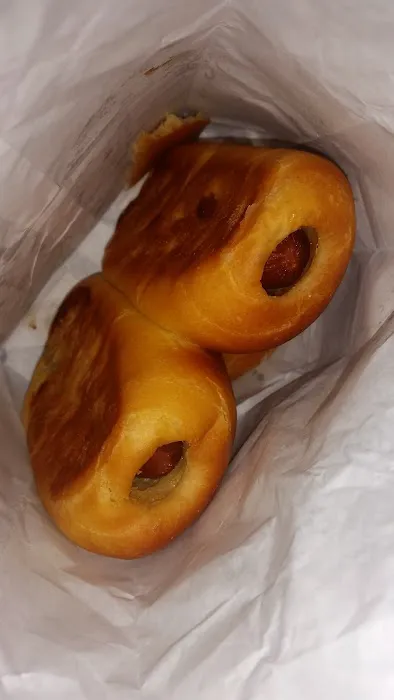Seven Day Donut Shop Picture 6