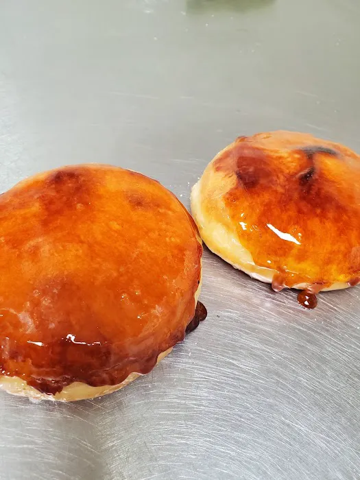 Donutland Grapevine (2030 Glade Rd.) Picture 5