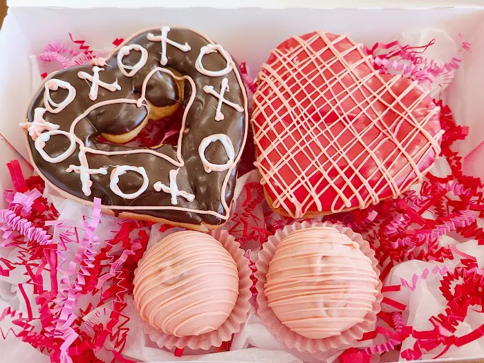 Sara Donut Picture 3