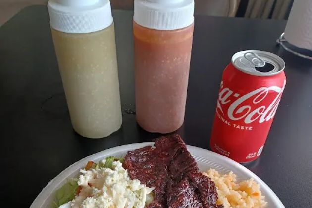La Estrella Y Familia Bakery