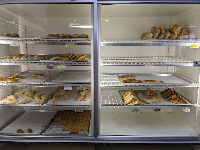 La Estrella Y Familia Bakery Picture 4