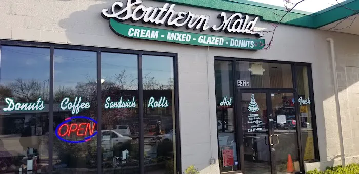Southern Maid Donuts Picture 1