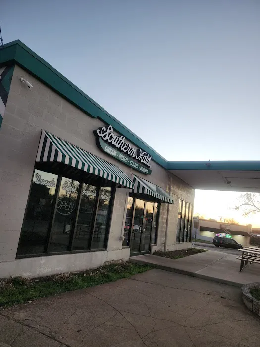 Southern Maid Donuts Picture 9