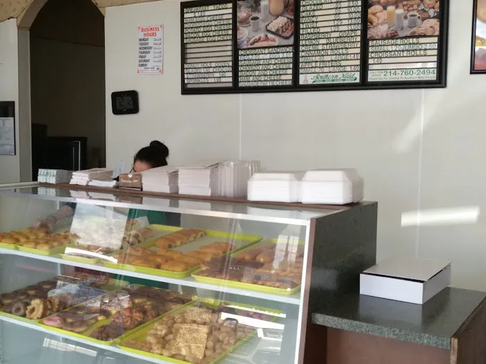 Southern Maid Donuts Picture 10