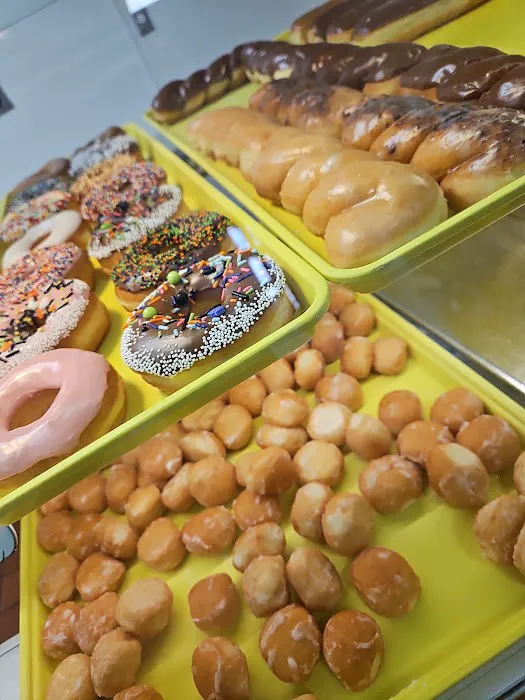 Plaza Donuts Picture 6